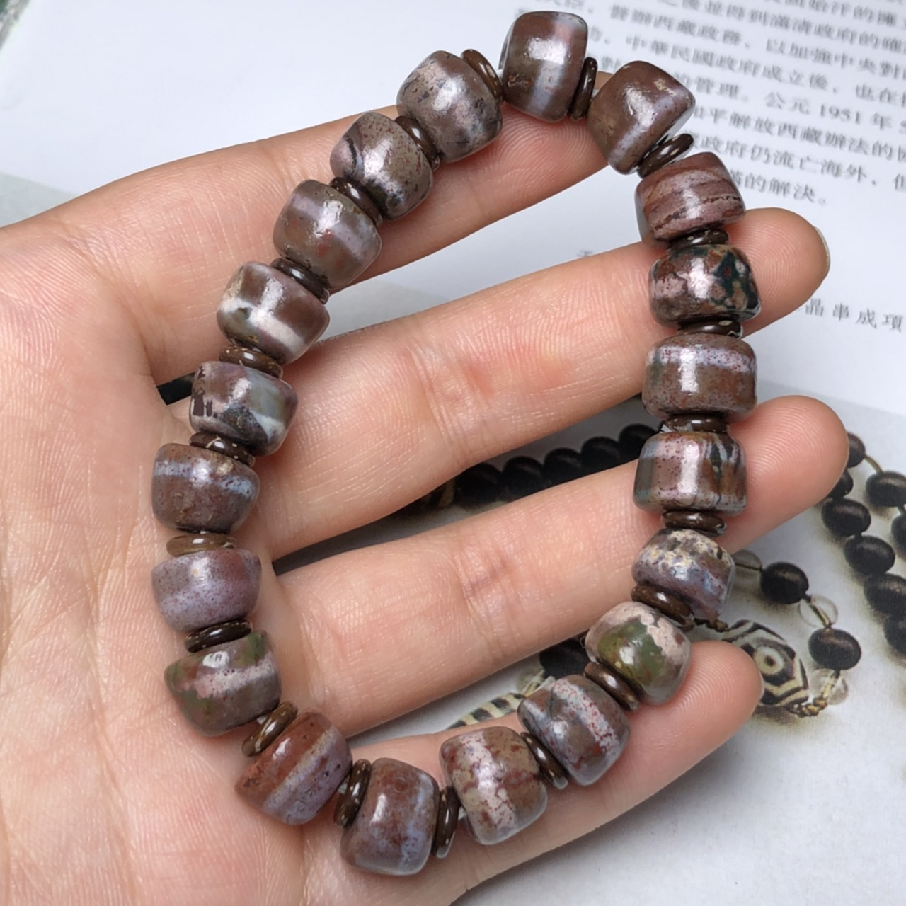 90200藏区回流老天珠朱砂药片手链 尺寸约:11*8毫米*20颗