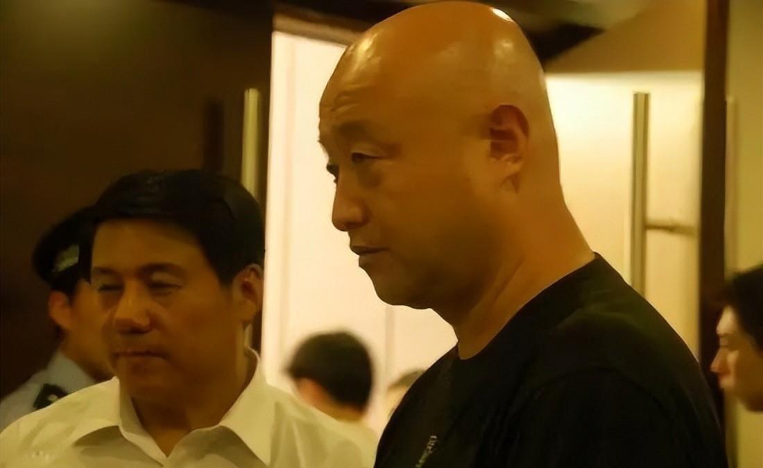 打郭德纲的脸?荆林野在直播间说了拜师的细节:没人拦着他啊!