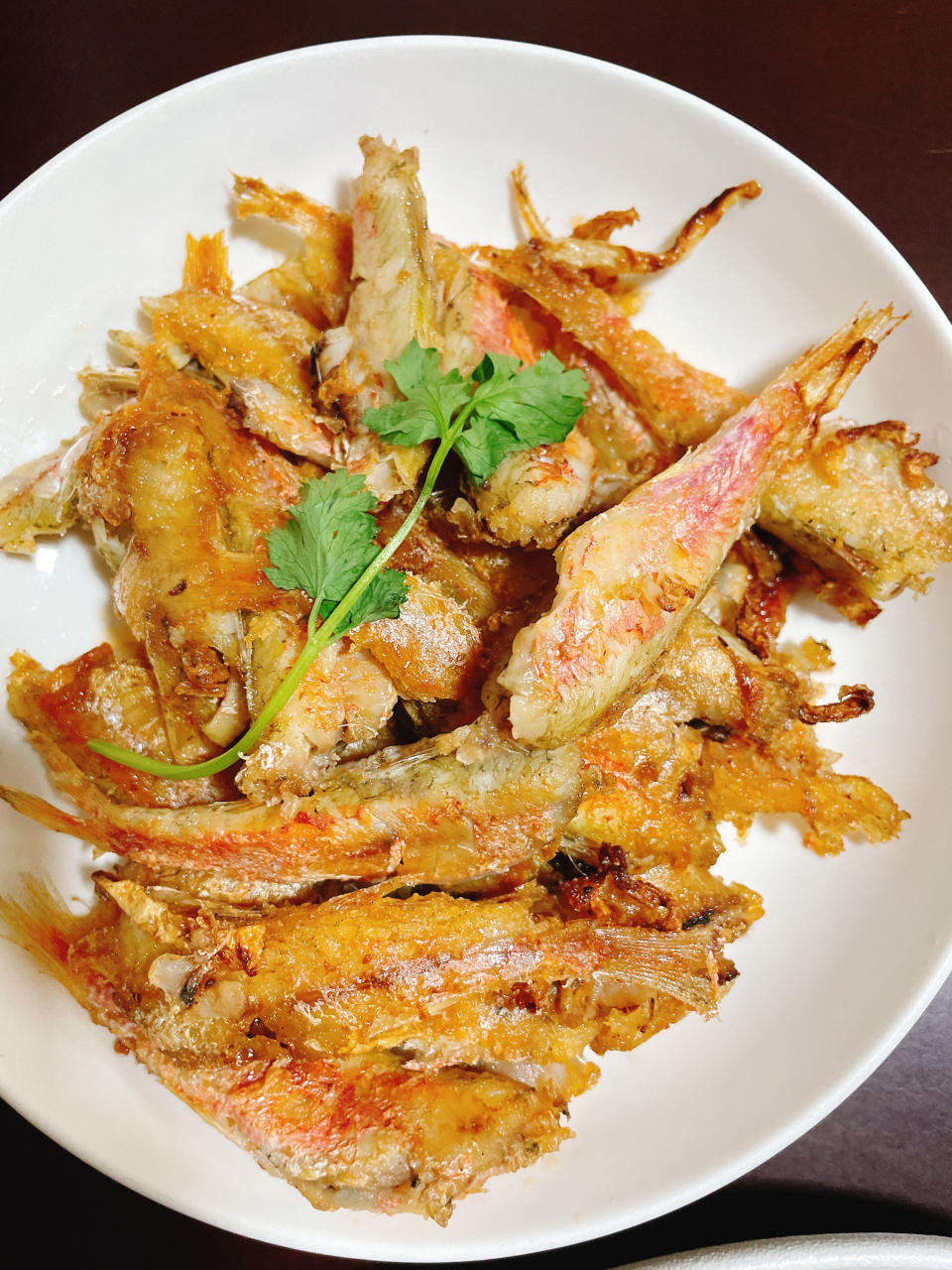 潮汕家常菜 清蒸花仙鱼 香煎小红鱼 番茄炒白菜 肉片油炸豆皮煲 家常