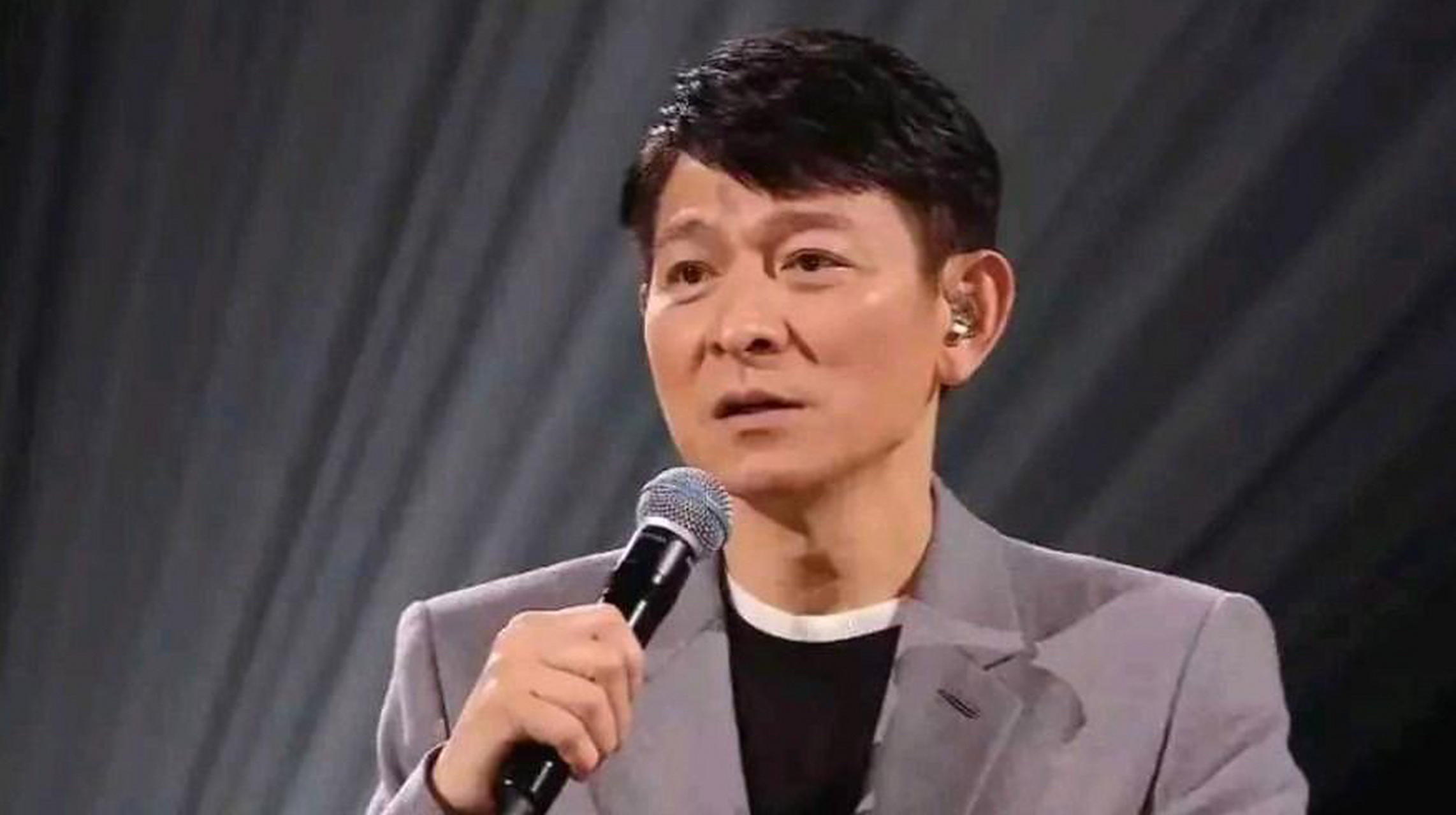 刘德华点评刀郎《罗刹海市》高情商的体现了自己的音乐素养.