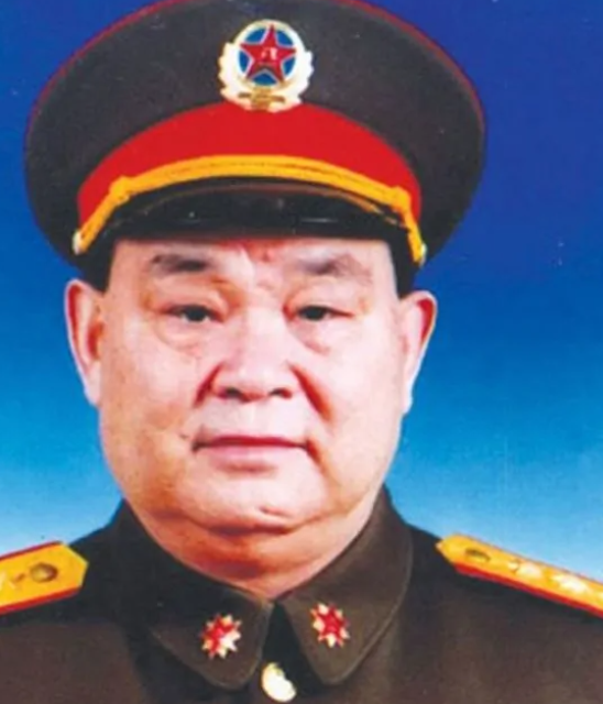 我军第二批飞行员侯书军:参加抗美援朝荣获一等功,晚年却被免职