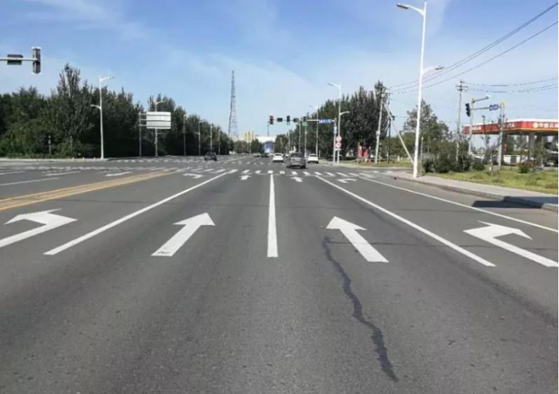 路口压实线扣分吗?有的扣,有的不扣!