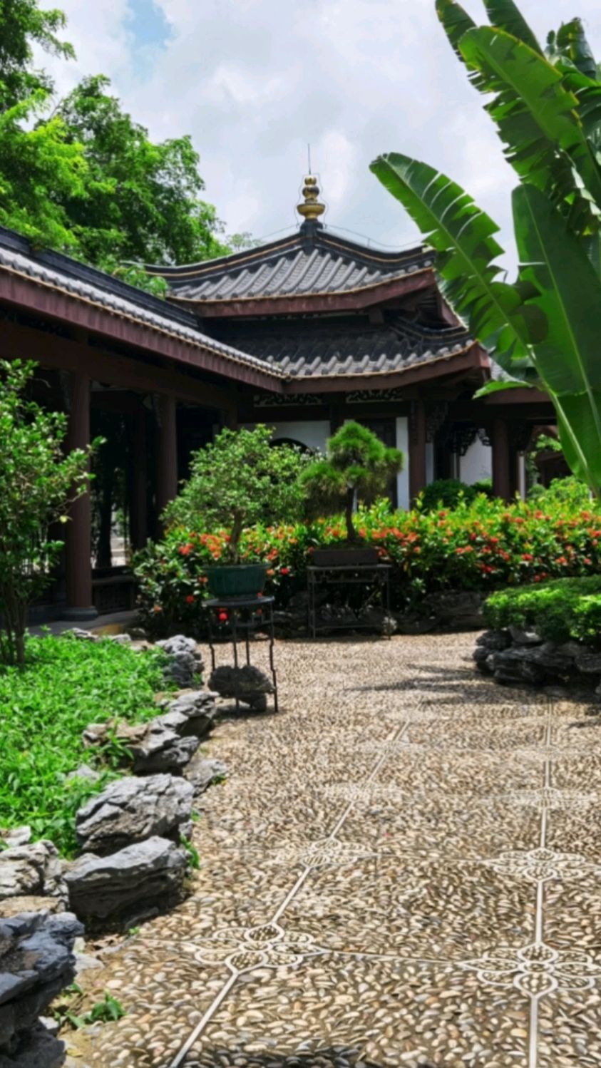 惠州丰渚园仿古建筑,亭台楼阁古色古香,穿汉服直播小姐姐仙气飘飘～-