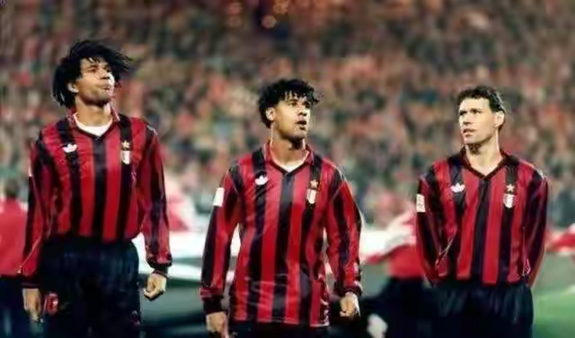 第一名,荷兰三剑客,这是迄今为止足坛最出名的三人组合,以古利特,范