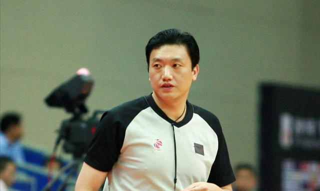 魏国梁和叶楠!成功的被撤销裁判资格