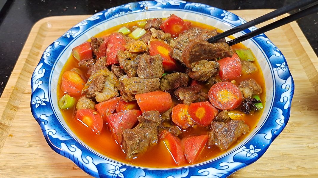 红萝卜烧牛肉,营养美味,我家孩子天天都想吃