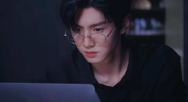 偷偷藏不住:段嘉许的温柔体贴背后,藏着难以言表的身世之痛