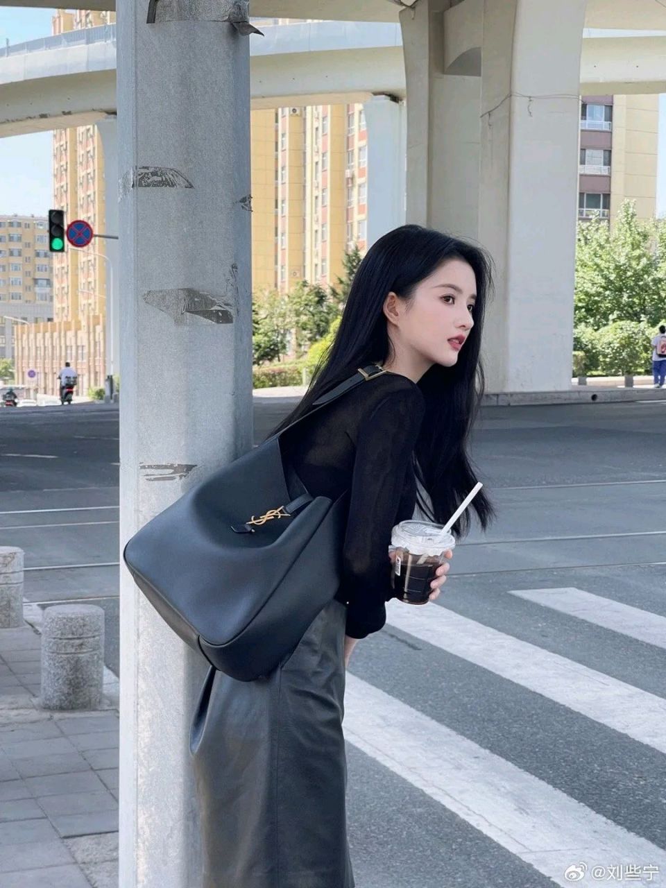 暴雨洪水事后谨防熏染病