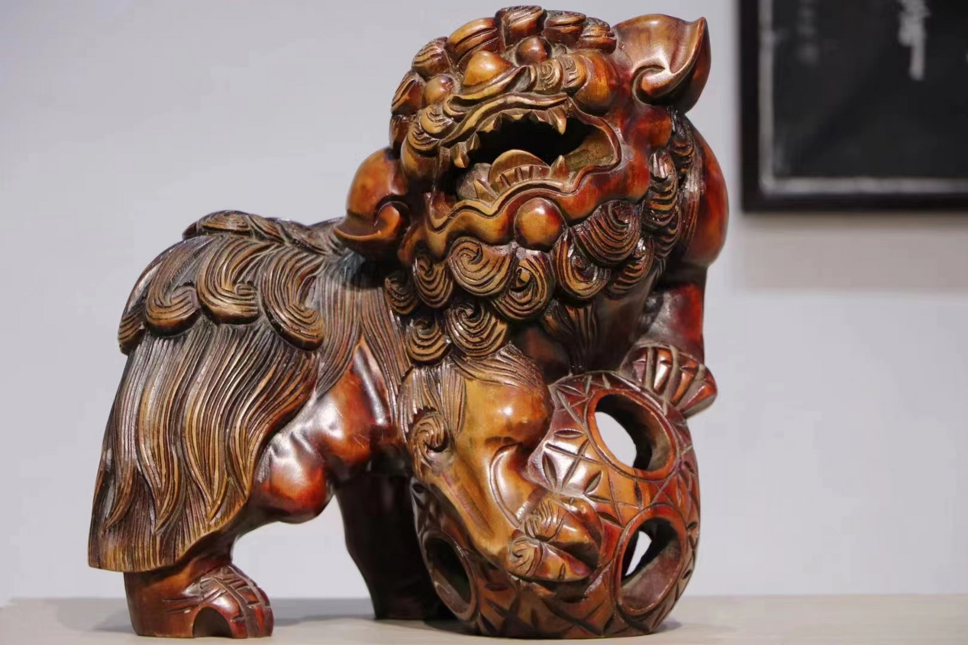 摸摸狮子头,万事不发愁#收藏# #摆件# #木雕