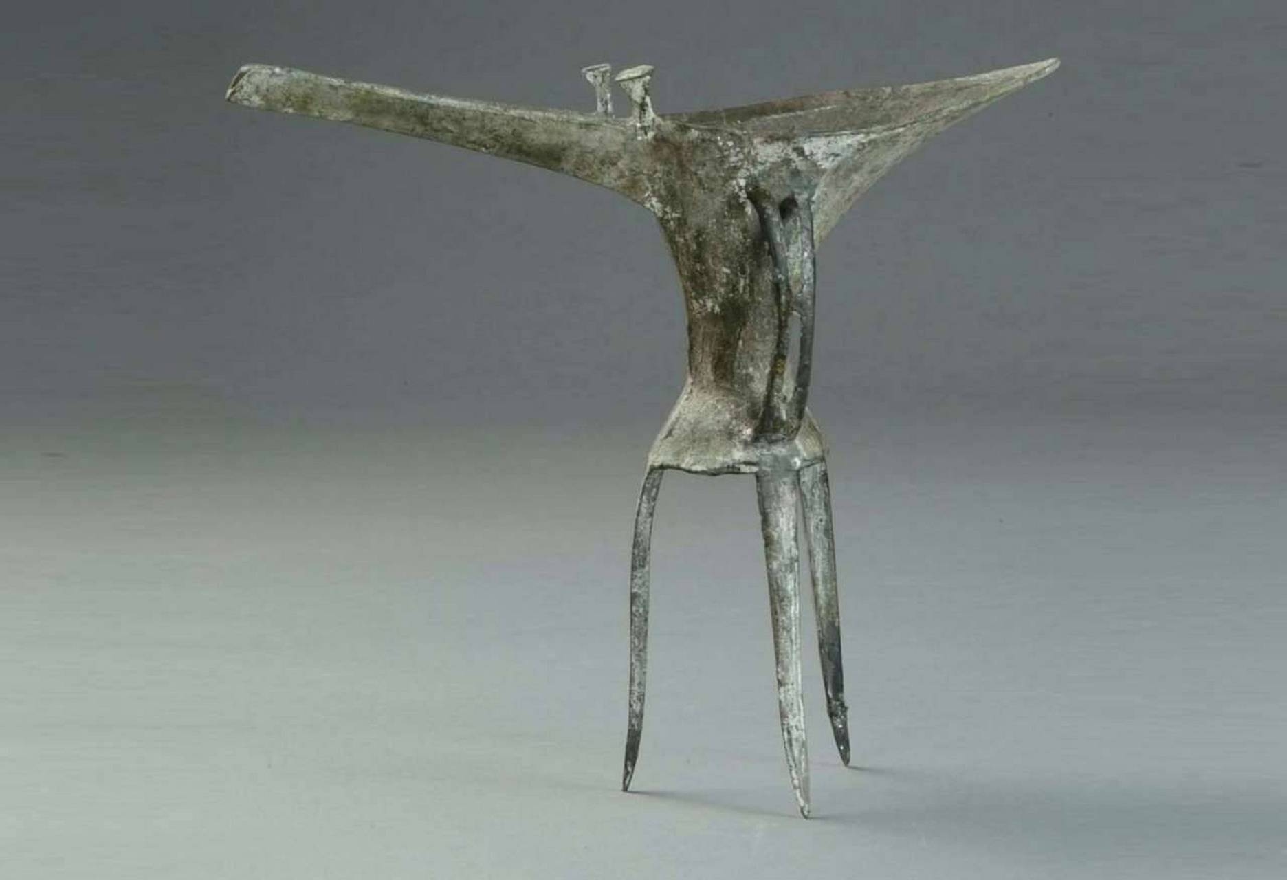 河南偃师二里头遗址出土 洛阳博物馆藏#传统文化# #青铜器#  这件铜爵