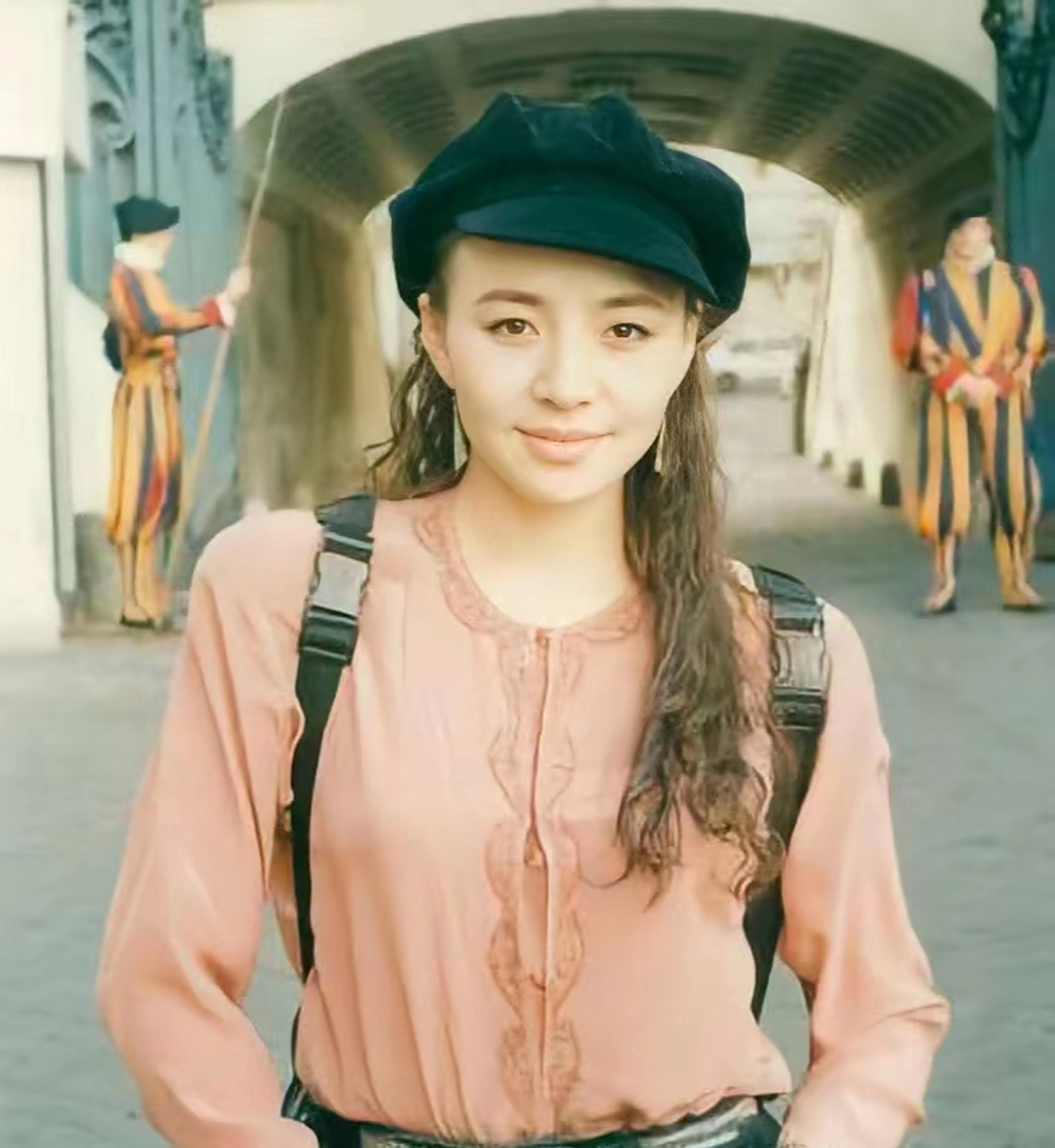 宋丹丹谈对离婚的看法说:"我比较了解啊, 我确实离过两回,就从我恋爱