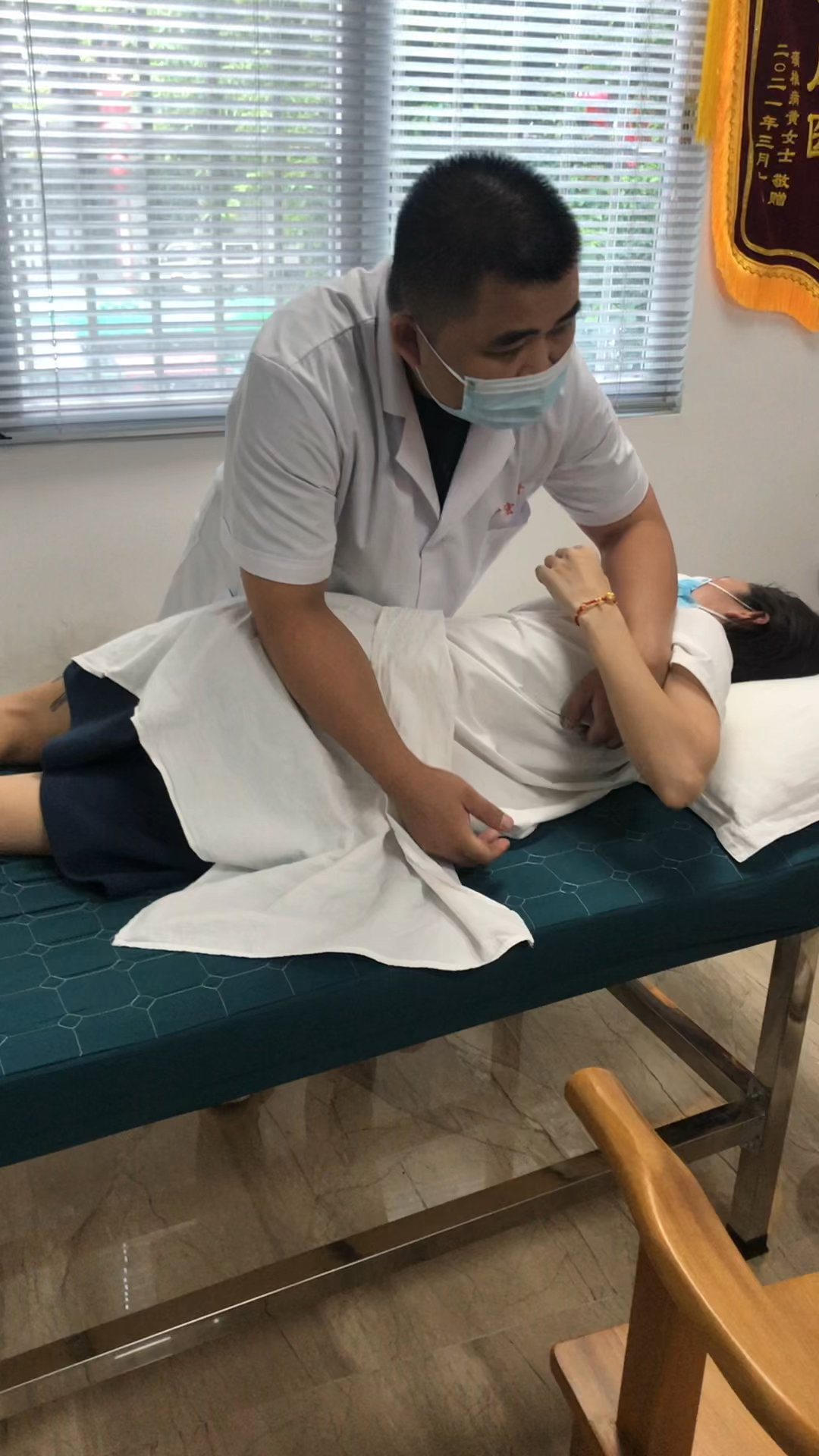 肩颈腰腿,正骨推拿