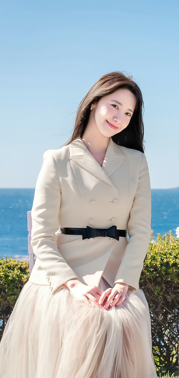 林允儿李俊昊画报#周六一起来看林允儿的七星级浪漫爱情新剧!