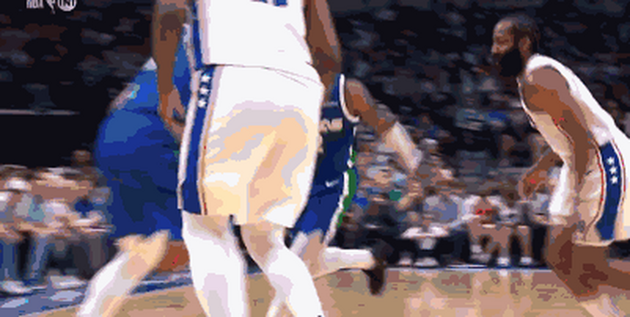 欧文蝴蝶穿花一次过掉哈登恩比德,对抗滞空上篮打进!