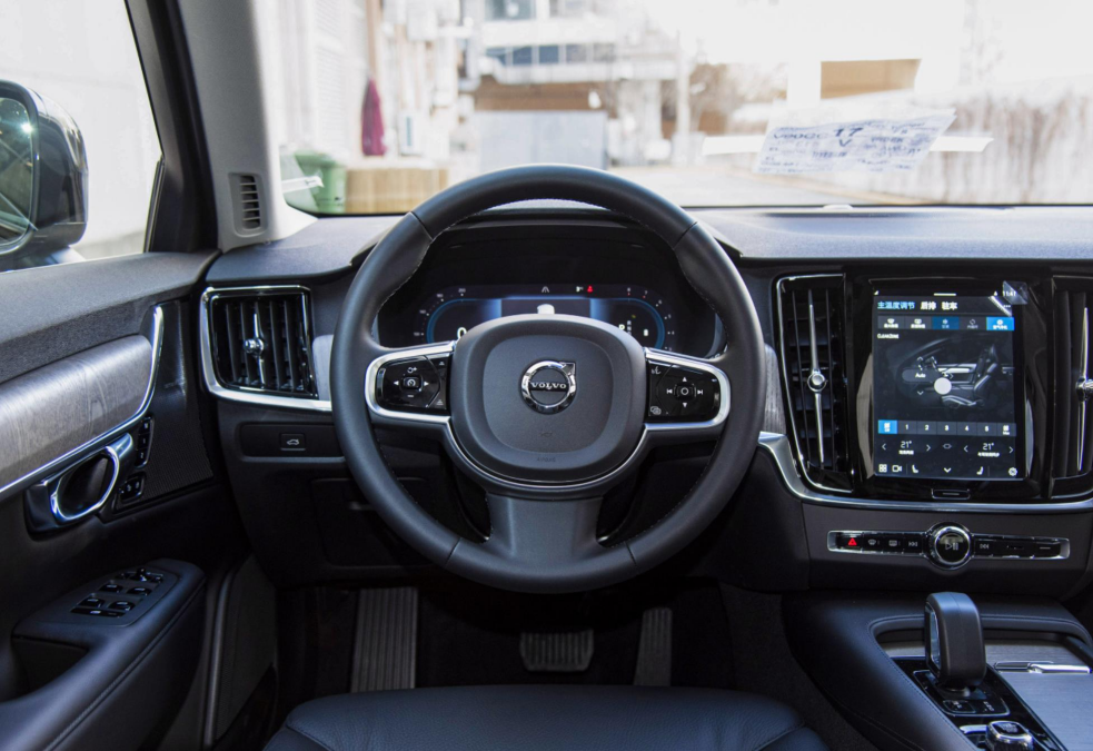 2024款沃尔沃v90 cc上市,起售39.18万元