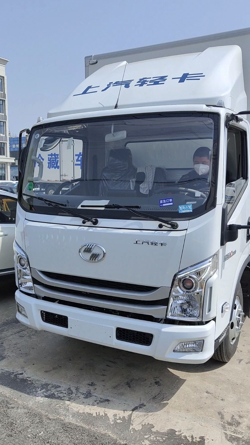 2米上汽跃进c300冷藏车,150马力,万里扬6档变速箱.