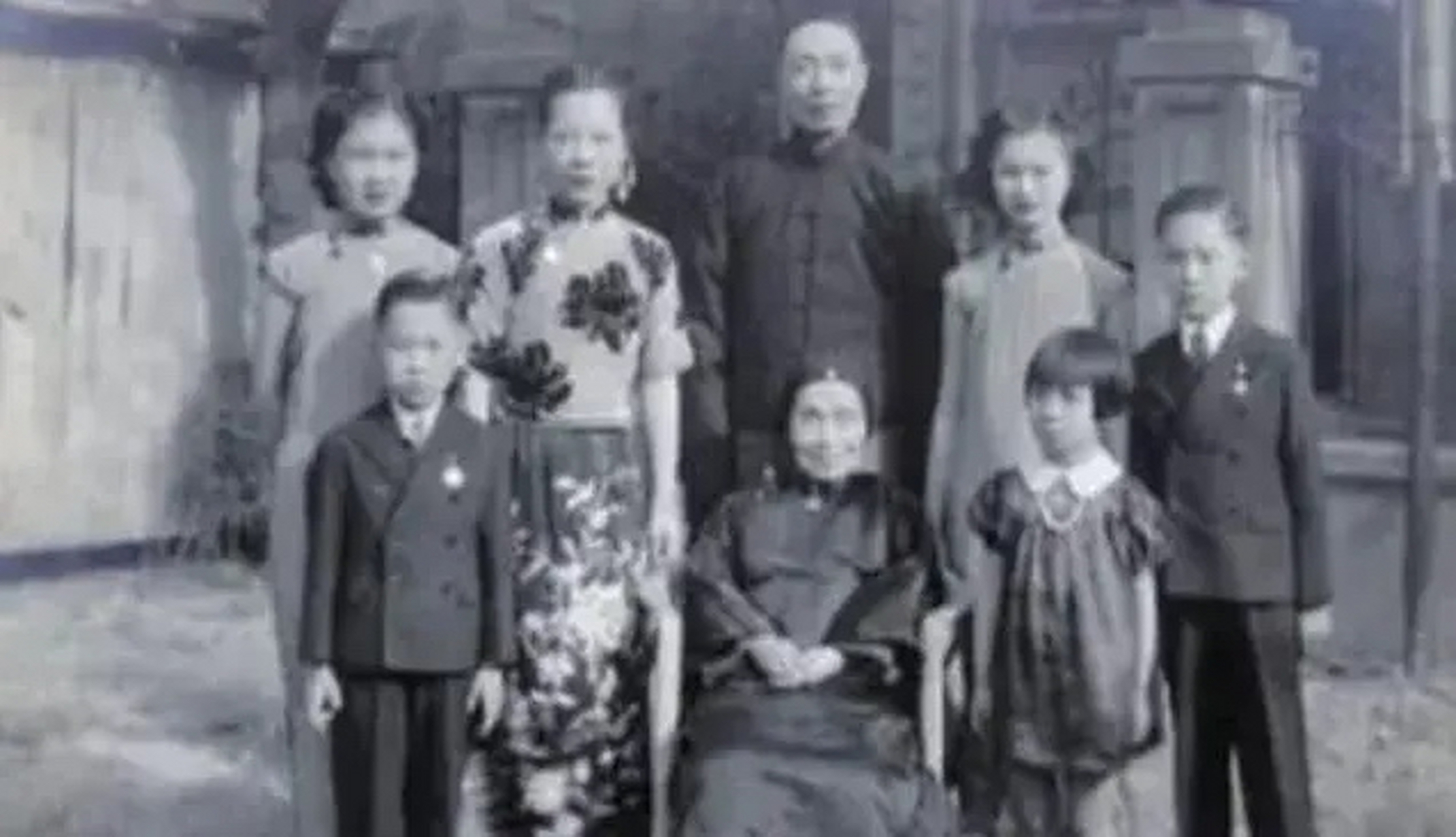 1870年,曾国藩的长女曾纪静在痛苦中去世,年仅29.