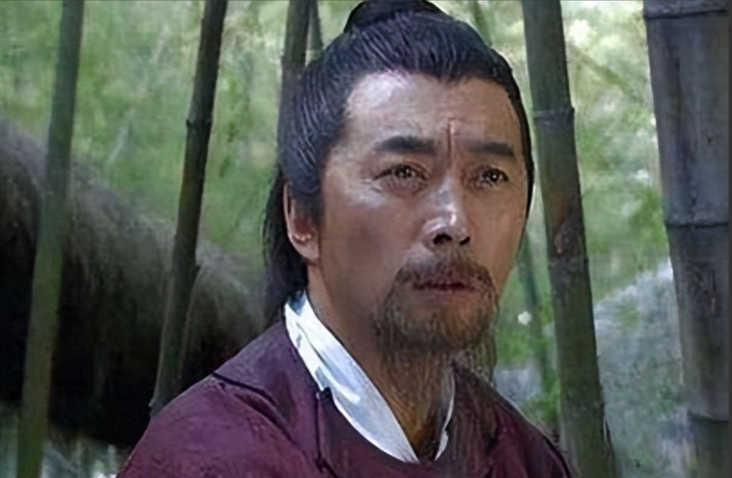 身为丞相的李善长亲到刘伯温府上为李彬求情,希望他看在自己的面子