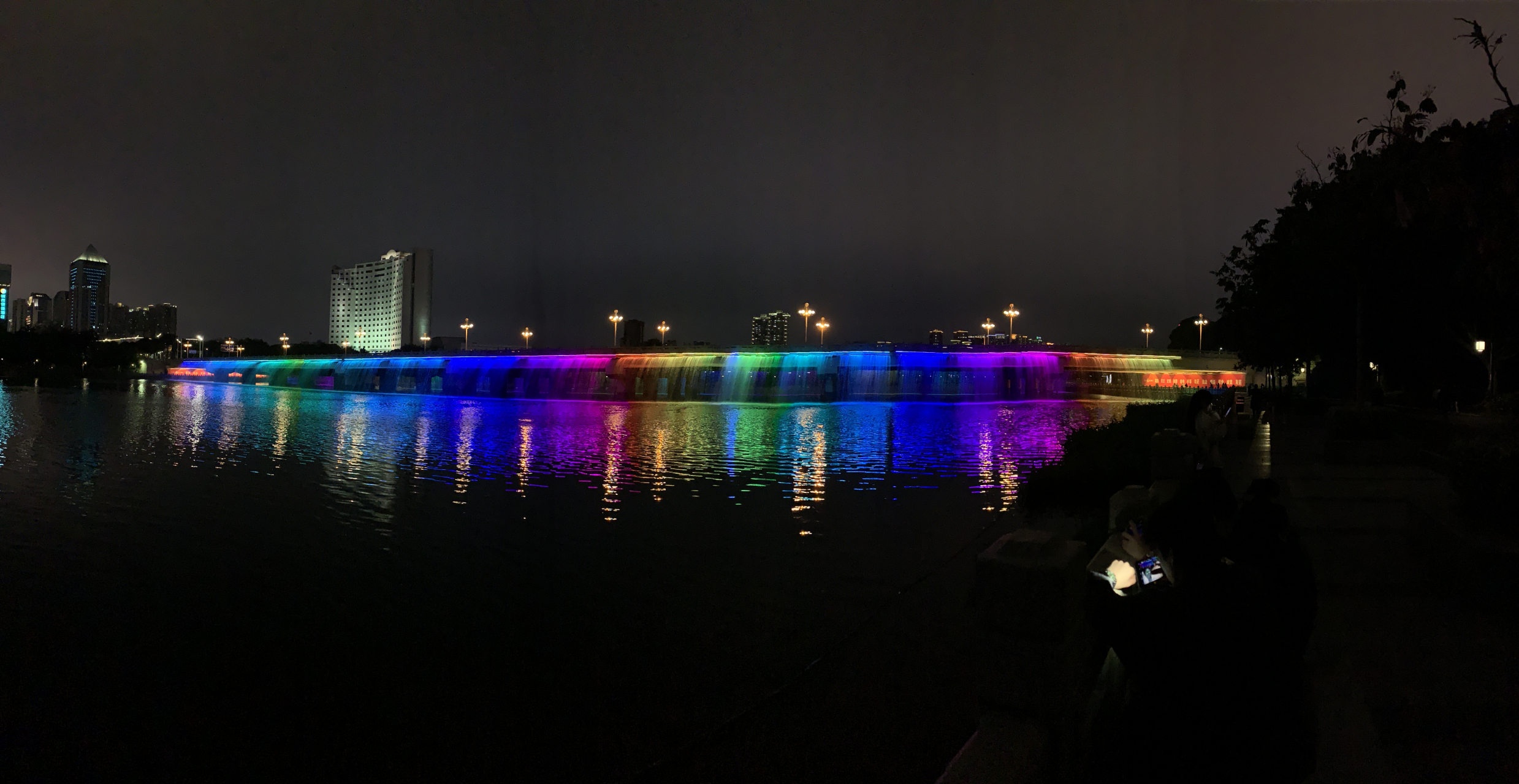 南宁南湖大桥夜景图片