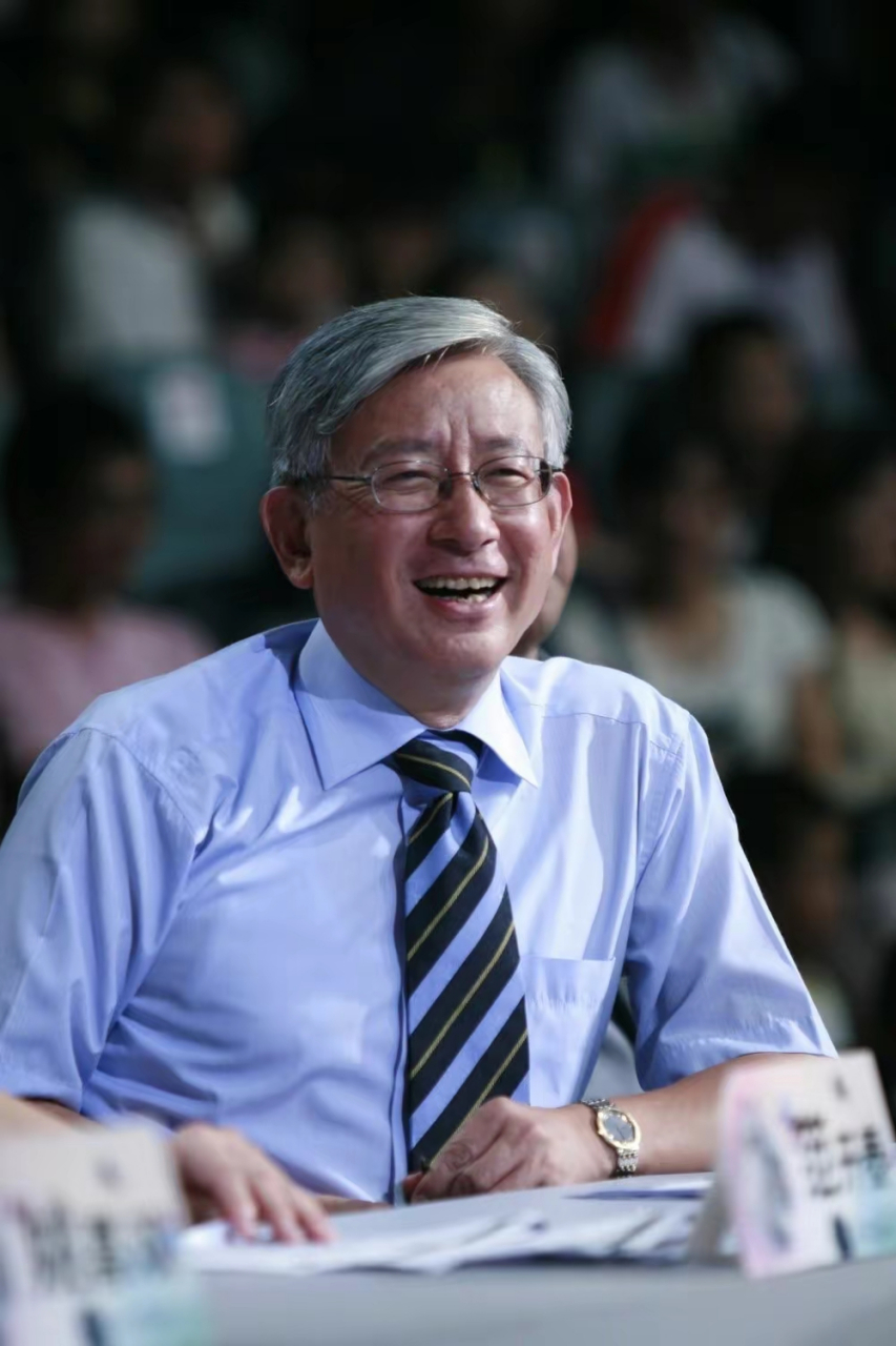 凤凰卫视主持人曹景行临终前4天狂发朋友圈:生死早已看透.