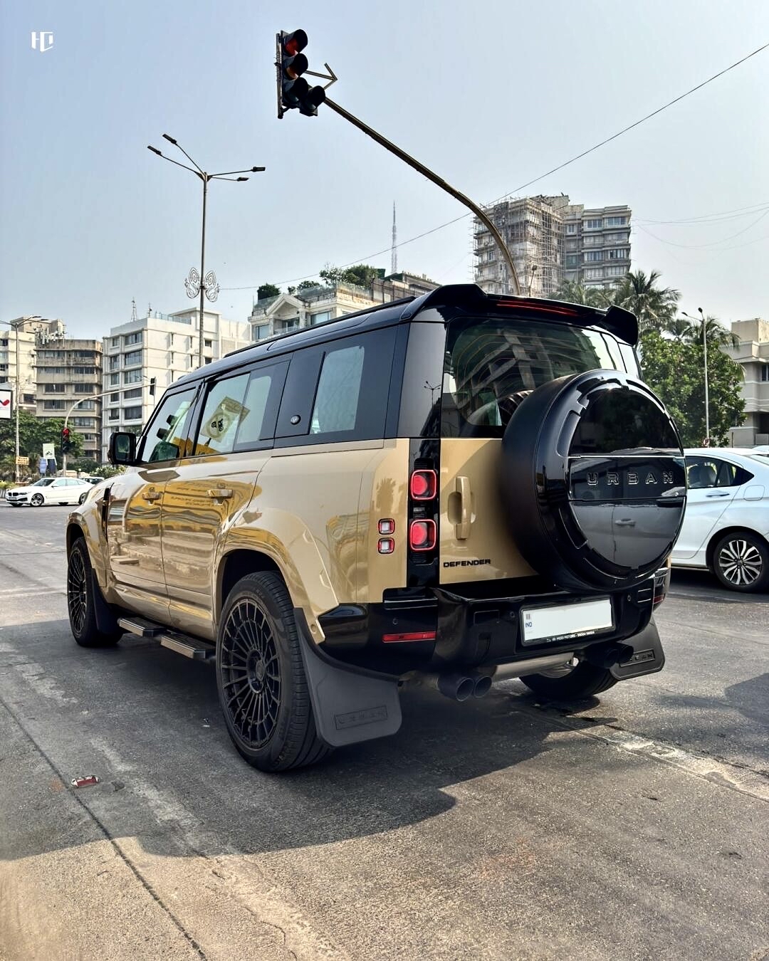 这一代路虎卫士改款很成功,urban改装套件,城市风格设计,搭配22寸多幅