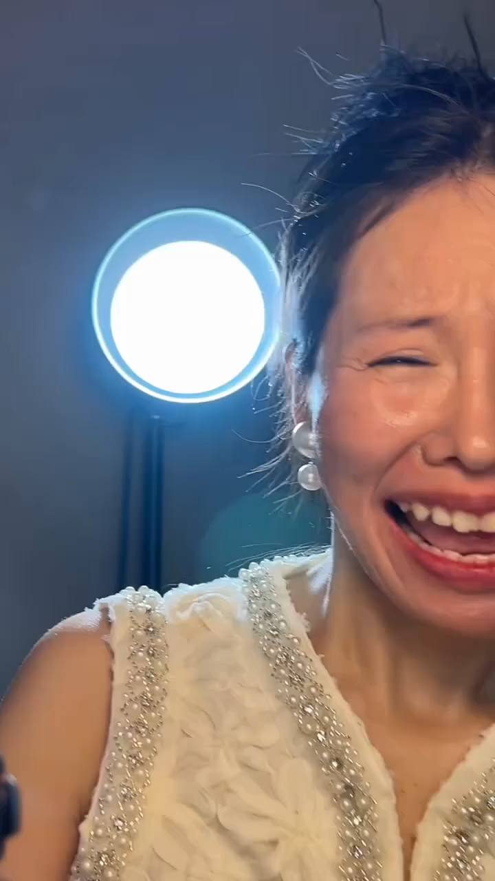 榜一大哥对不起!你不要连夜跑了好吗?[破涕为笑]