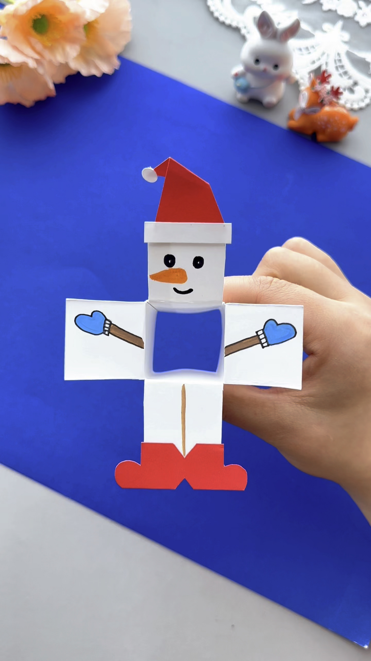 折一个 会跳舞的小雪人,动动你的小手一起来玩吧#亲子手工