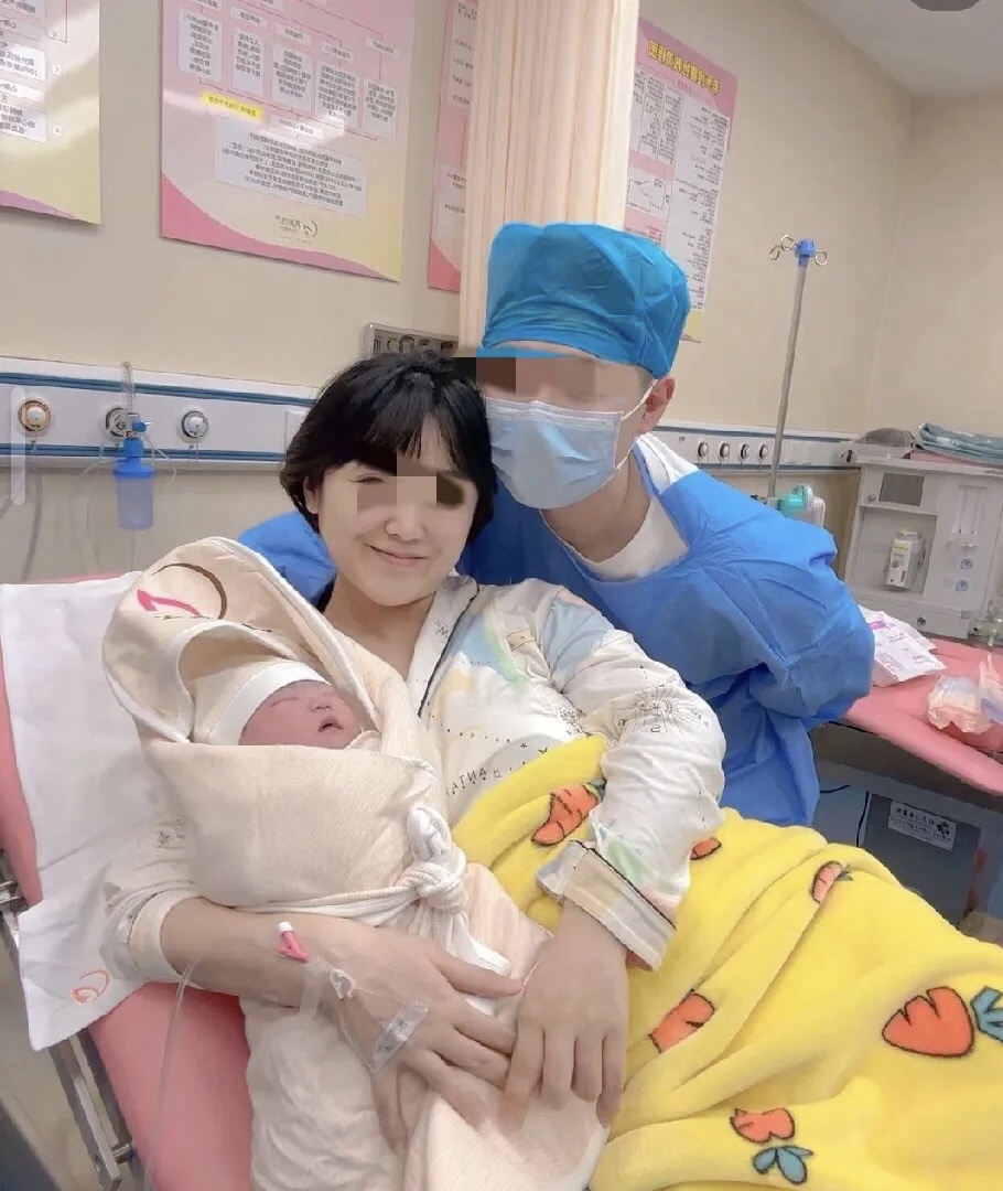 关于小万姑娘生孩子多么痛苦的的信息