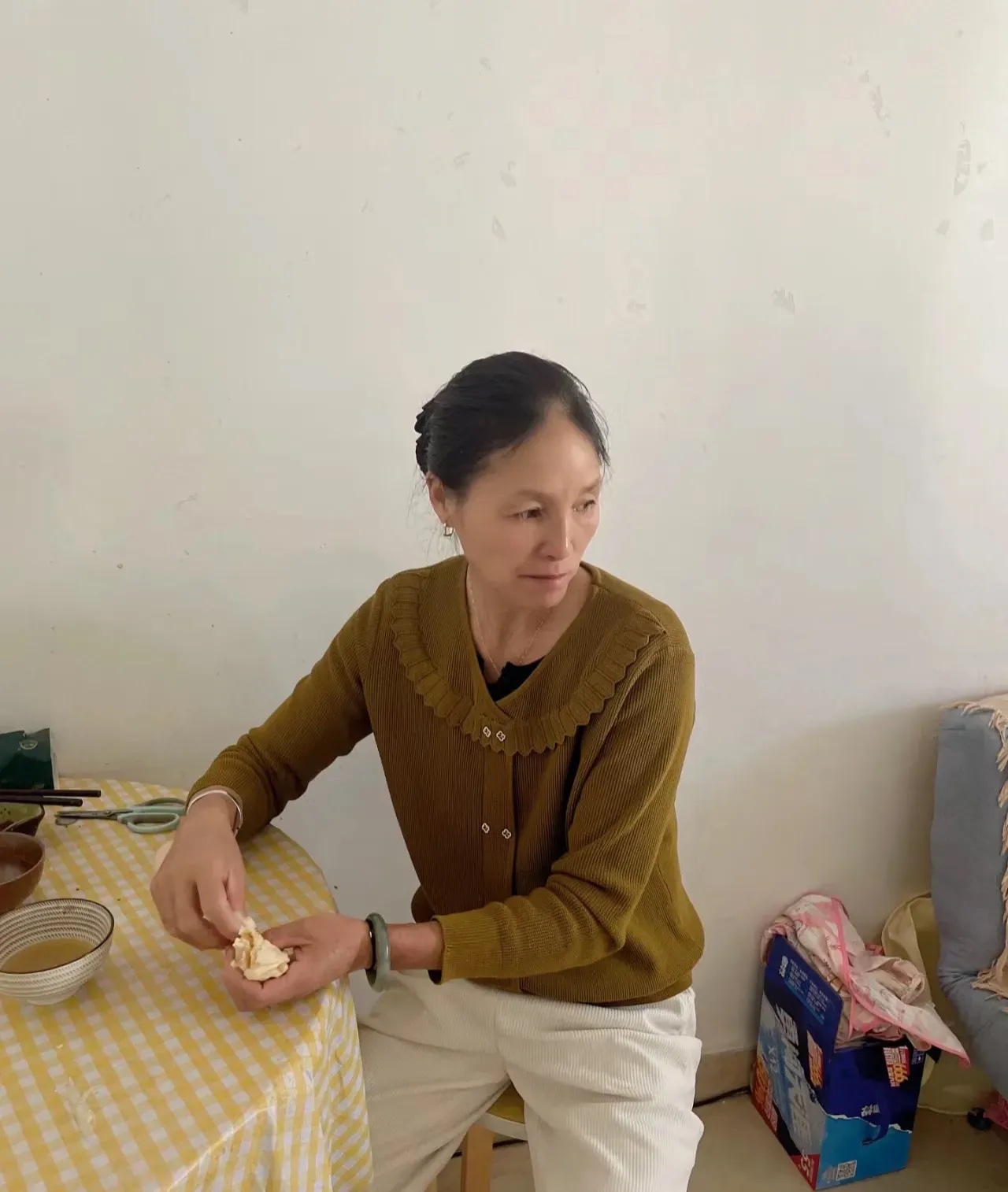 因为我不给她带孩子了她要雇个保姆带孩子