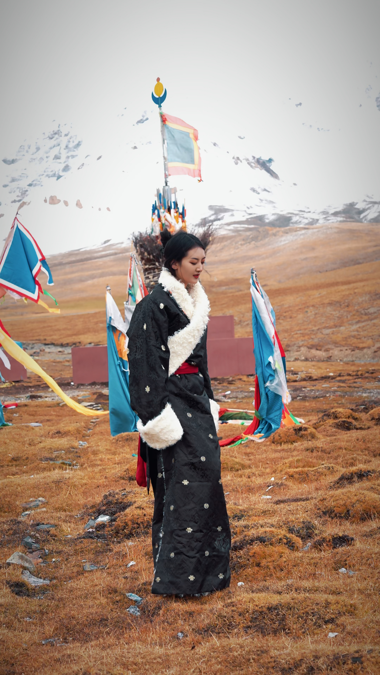 阿尼玛卿雪山,藏传佛教四大神山之一,位于青海果洛州玛沁县.