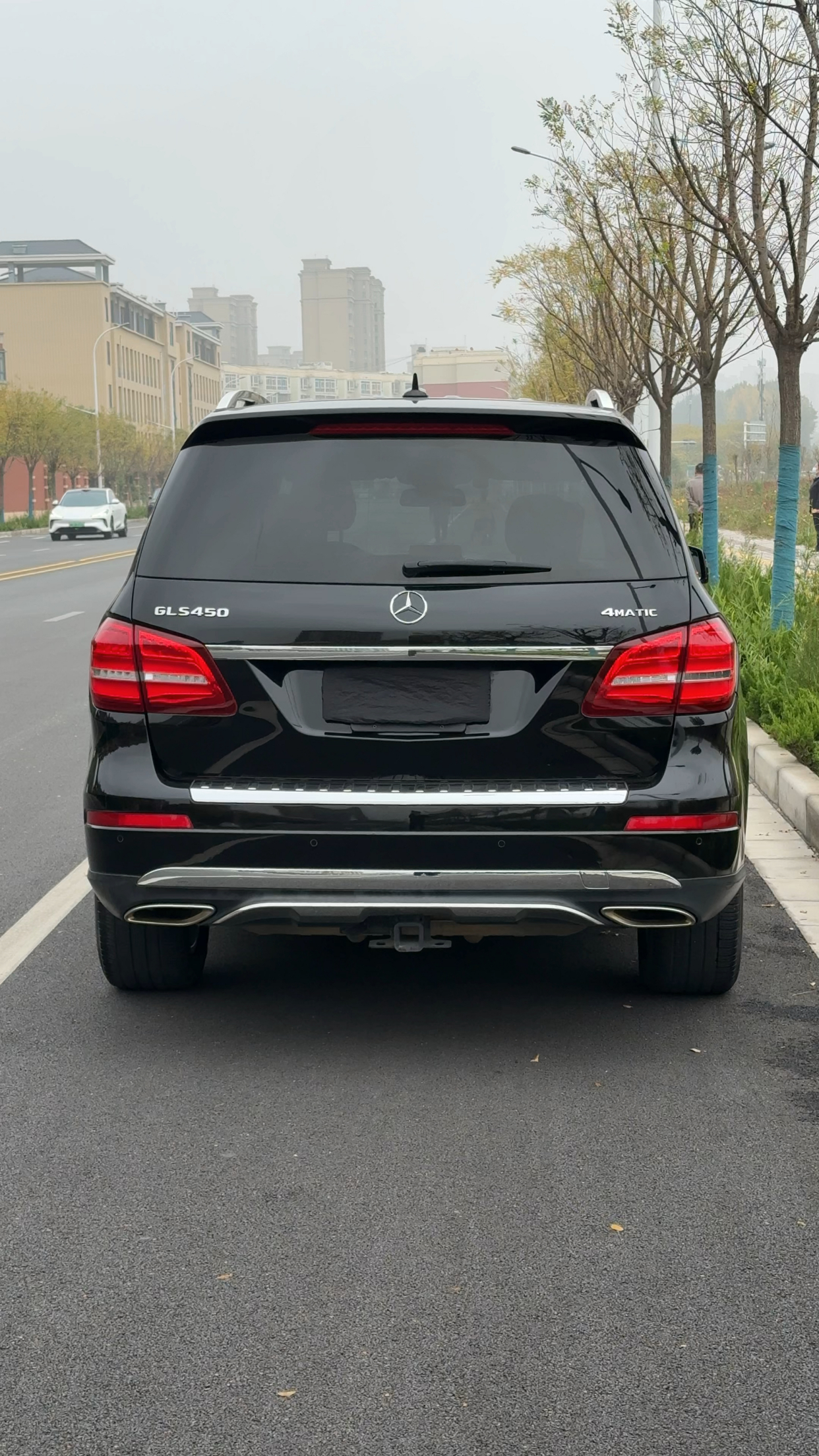 奔驰gls450依然很男人味