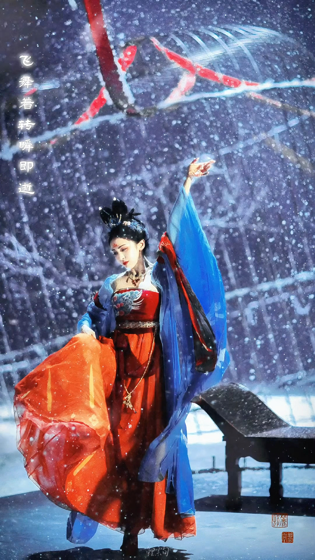 唐诗逸是舞蹈界的仙子,舞姿优美,动作流畅,不愧是首席舞者