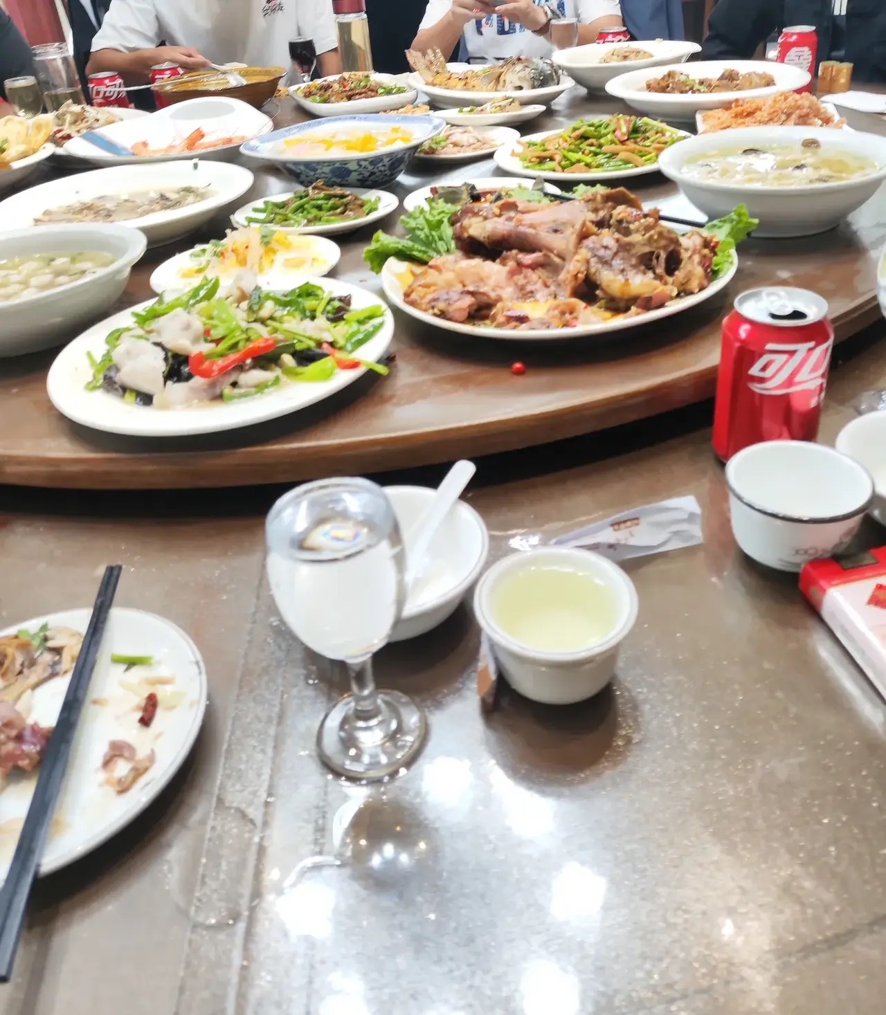 跟男朋友一起去济宁参加他弟弟的酒席,男朋友这样的