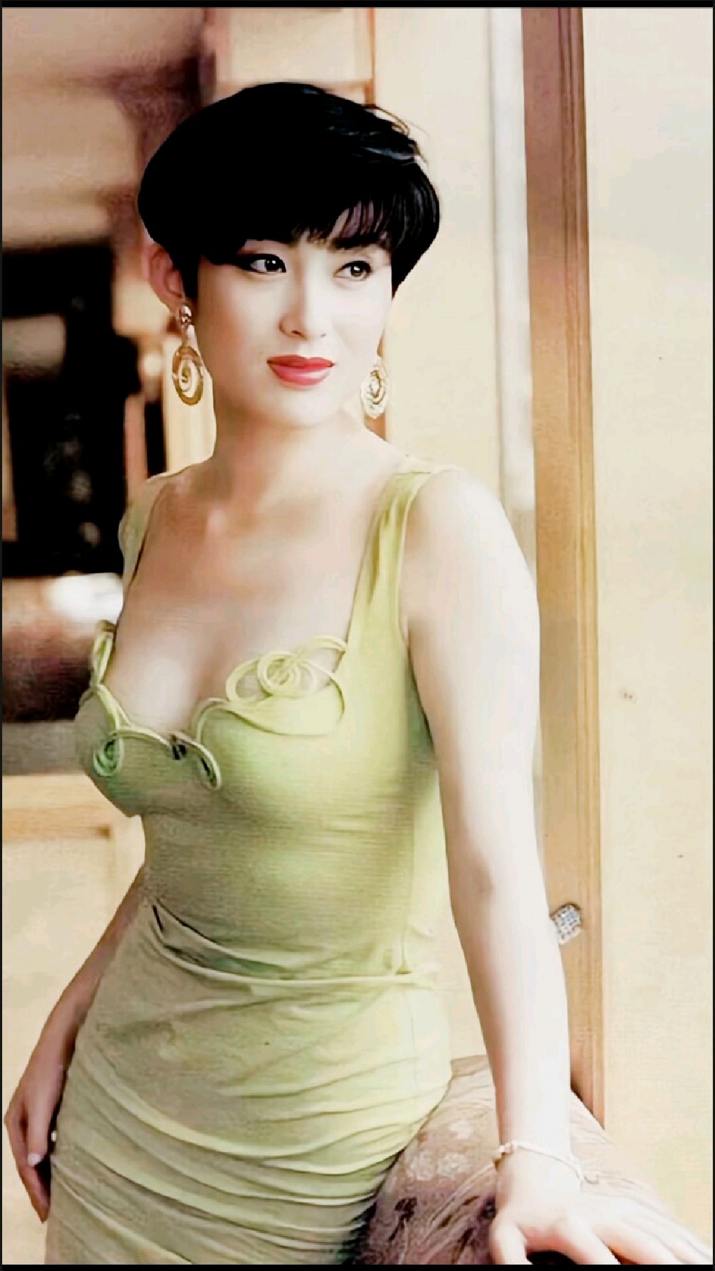 张敏的颜值真好看太有女人味了!