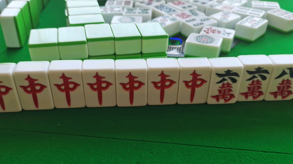 吃饱喝足后牌桌上一坐,十有八九都是赢,我这运气那宜宾麻将宜宾麻将