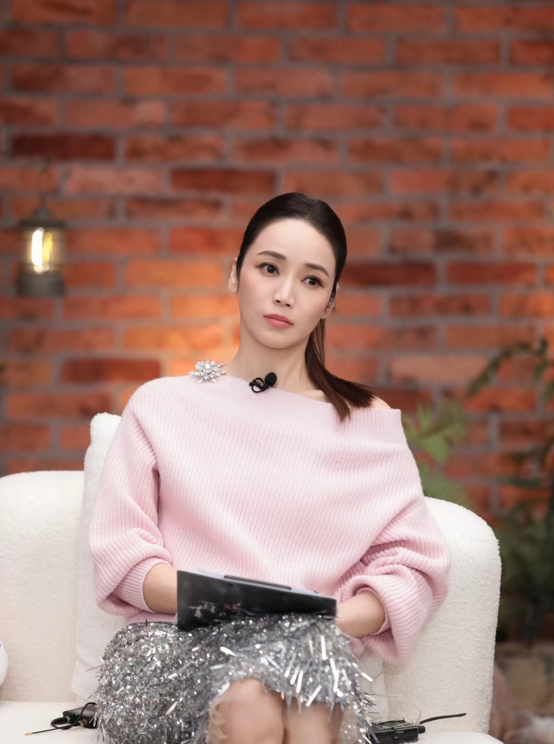 侯佩岑真的是一个好温柔的女孩子,而且她的共情力也是非常的强,就比如