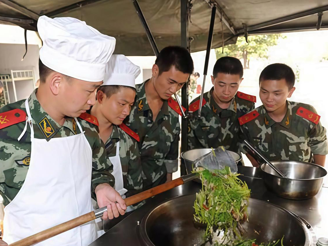 为什么军队会有炊事兵这个兵种,直接招募一群厨子不就行了