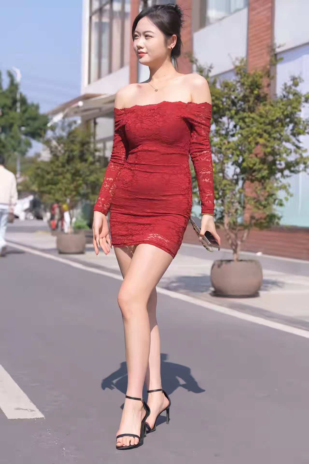论是清晨的第一缕阳光,还是夜晚的点点漂亮女人剧照全身女性身体美学