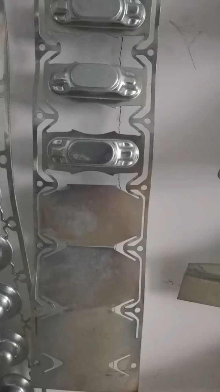 方形拉伸料带展示
