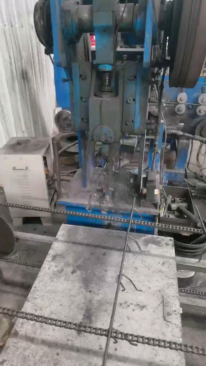 铁马凳马上制作完成 工厂实拍