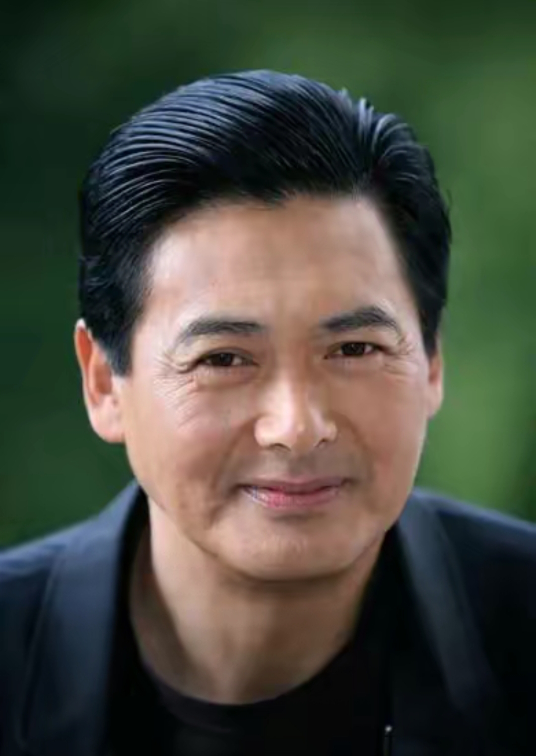 在明星捐款这一话题上,并非只有周润发未曾捐款,实际上内地不少所谓的