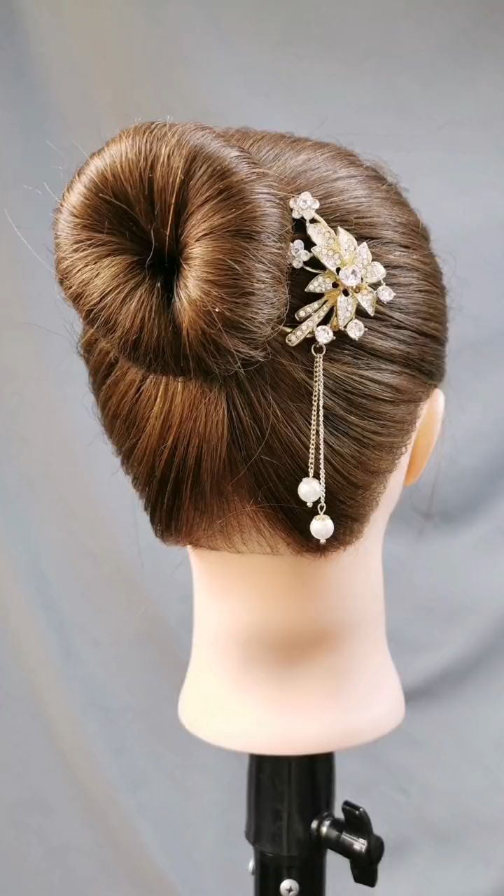 新中式流苏发簪丸子头,时尚不限年龄