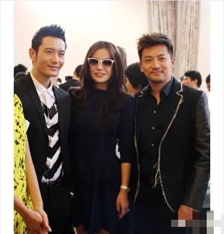 我问老嫂子,如果苏有朋和黄晓明都去追赵薇,以你既男又女的经验你觉得