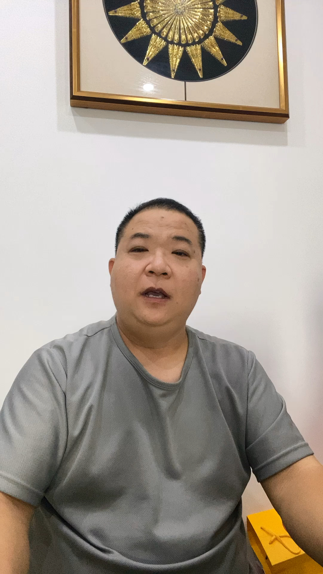 印度三哥背无情啪啪打脸