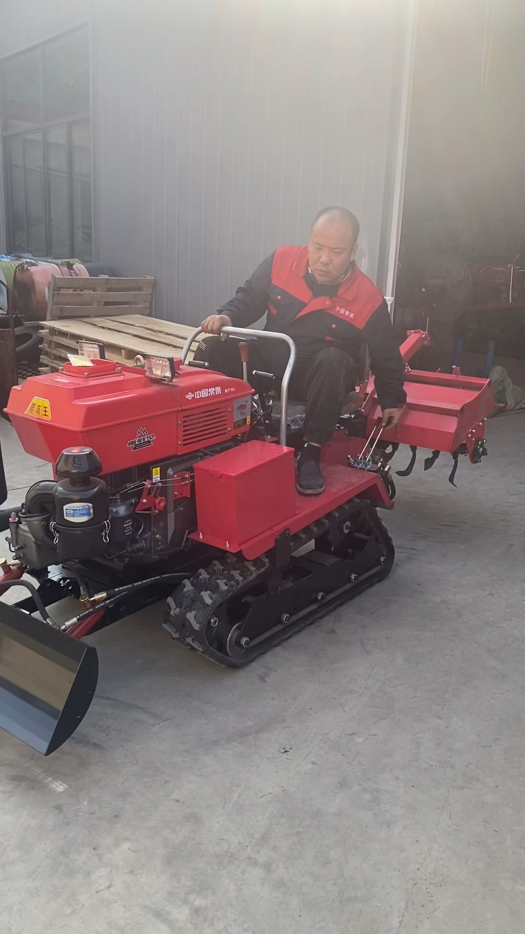 40马力履带微耕机