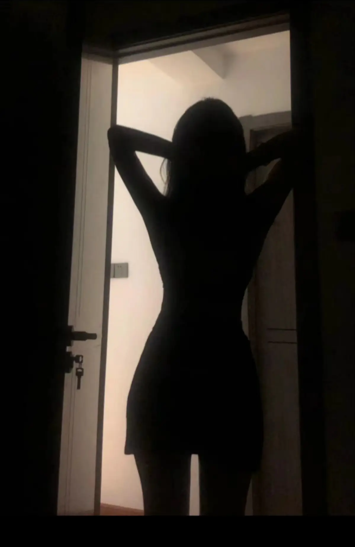 ˷ײ