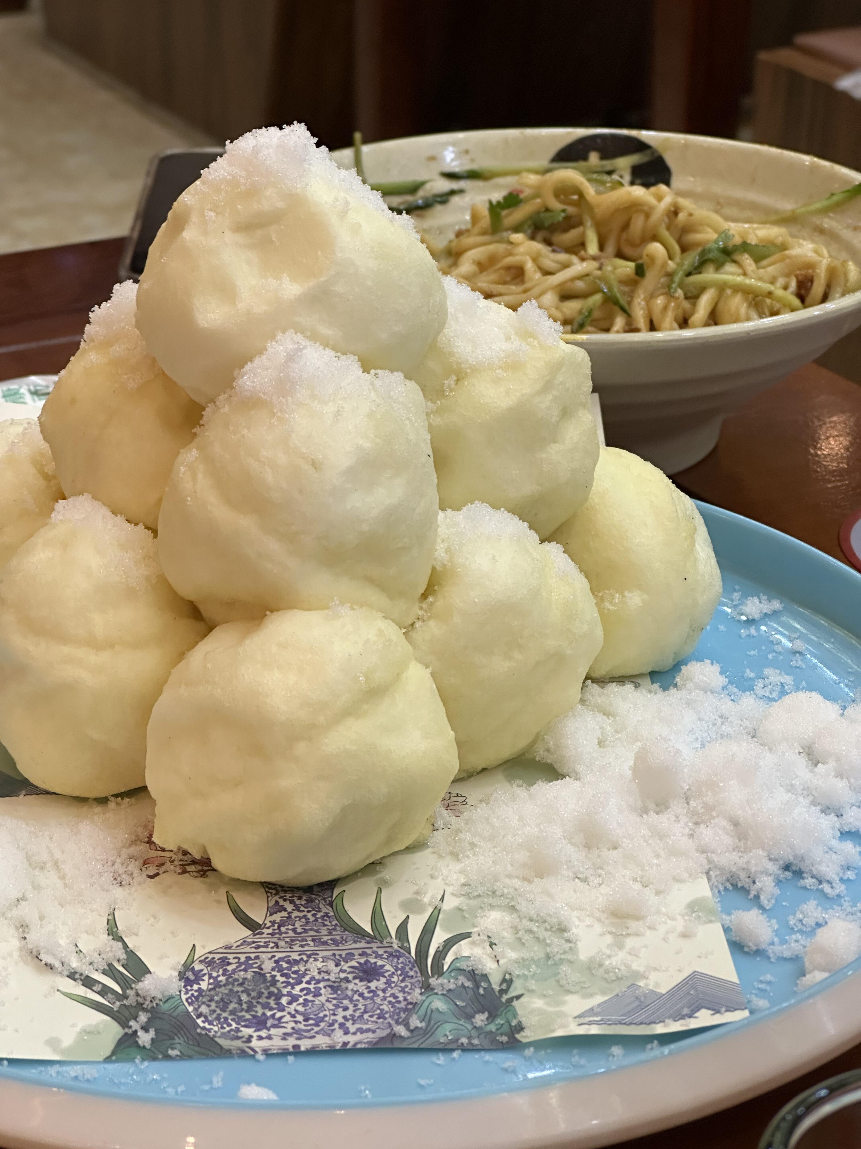 一般东北菜馆都很少会有这道菜 可能制作工序比较