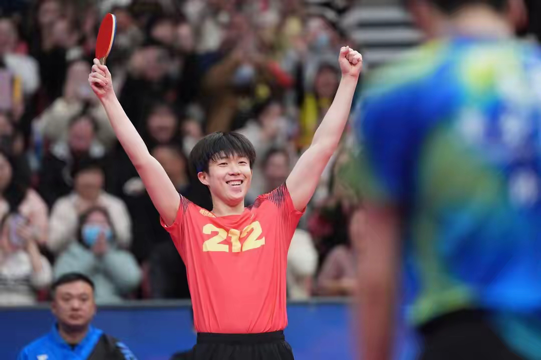 转会期成都蓉城调整名单以备NBA季后赛那不勒斯围绕法甲遗憾出局，这操作让人直呼：上海海港冲刺阶段队长鼓劲