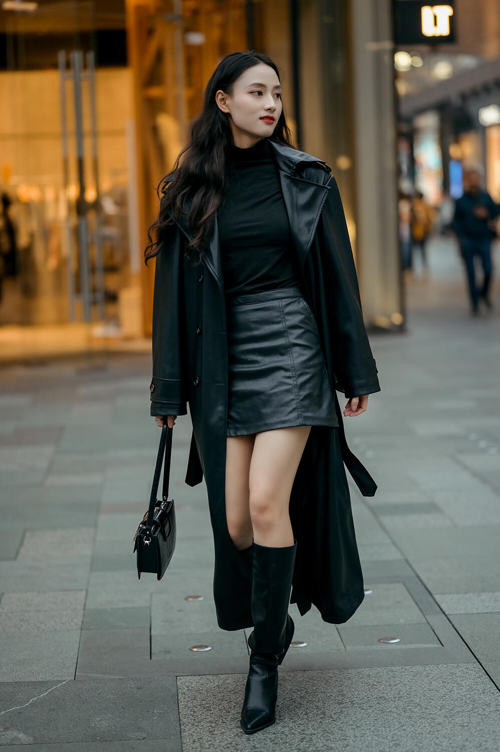 穿搭,为这座城市带来了一抹亮色,也让更多的人感受到了时尚与生活的