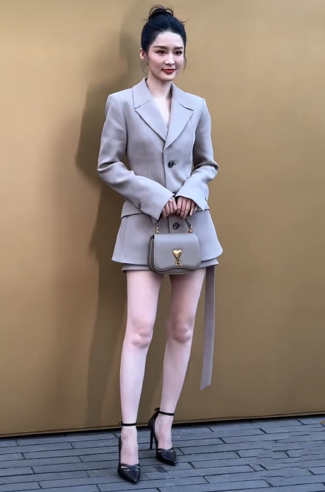 90后小美女李沁的十大亮点: 1